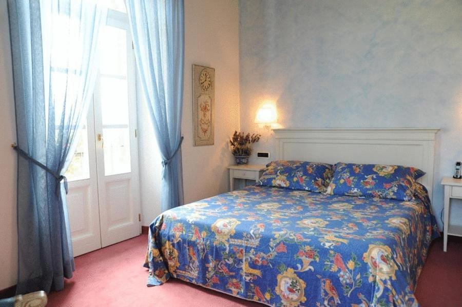 Baroni Hotel 3*